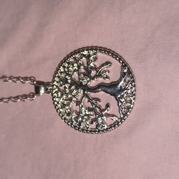 16" silver-tone tree of life necklace nwot - Picture 2 of 5